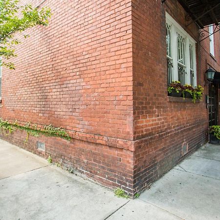 Linda'S On Lincoln Apartment Savannah Bagian luar foto