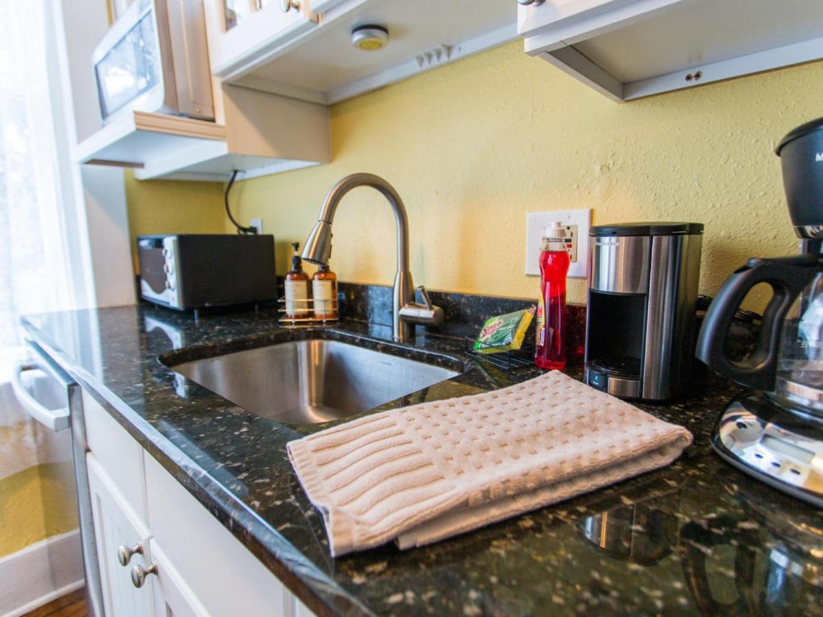 Linda'S On Lincoln Apartment Savannah Bagian luar foto