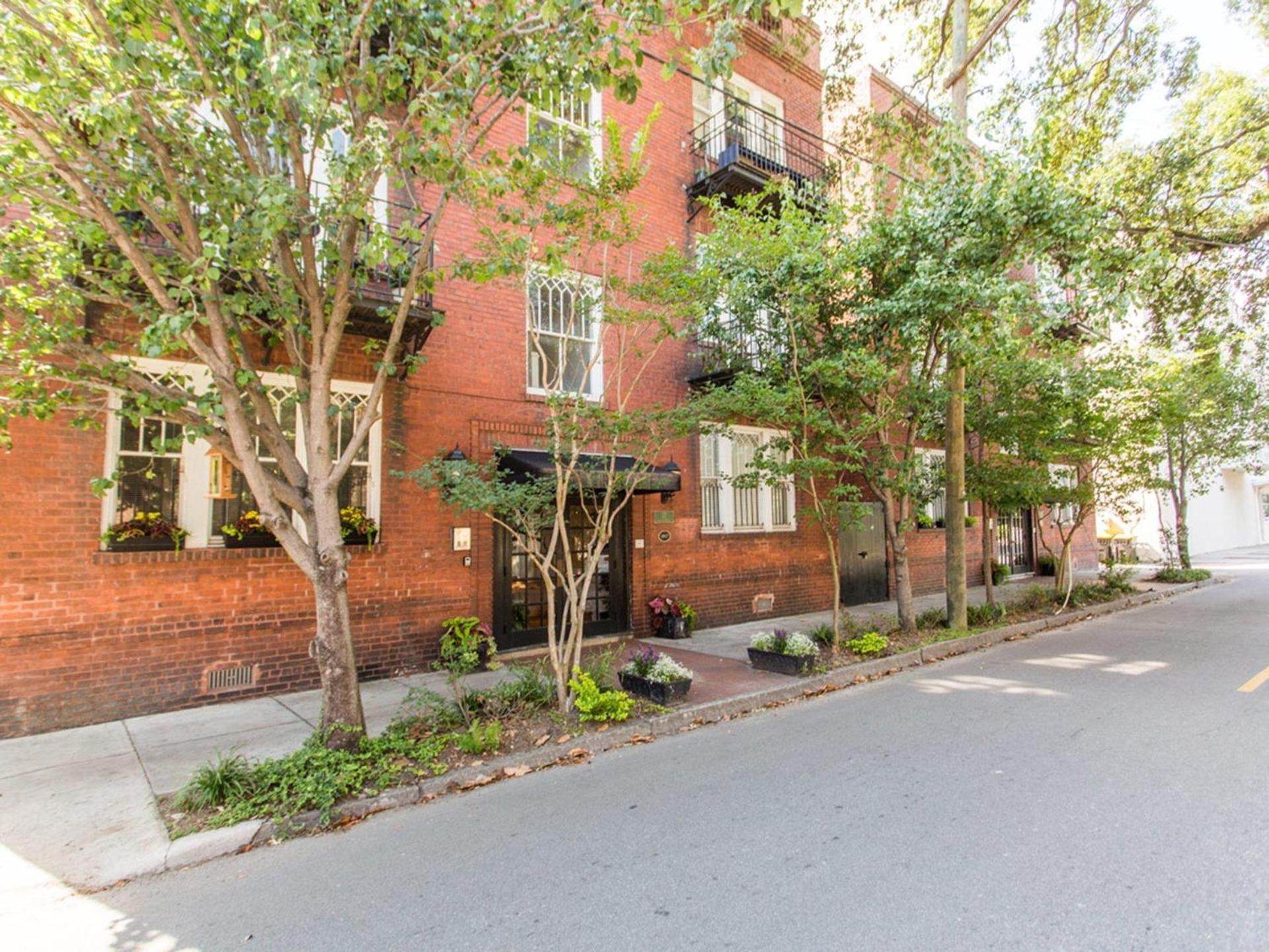 Linda'S On Lincoln Apartment Savannah Bagian luar foto
