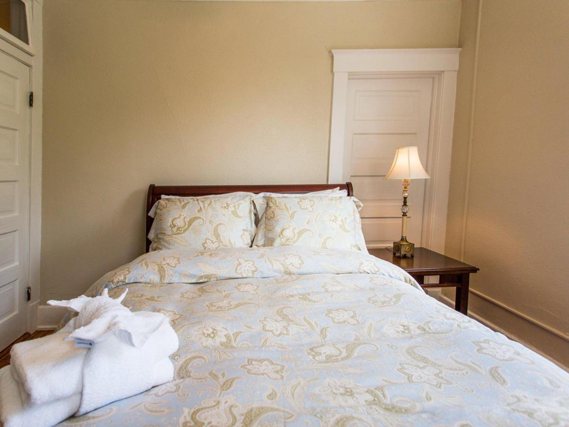 Linda'S On Lincoln Apartment Savannah Bagian luar foto