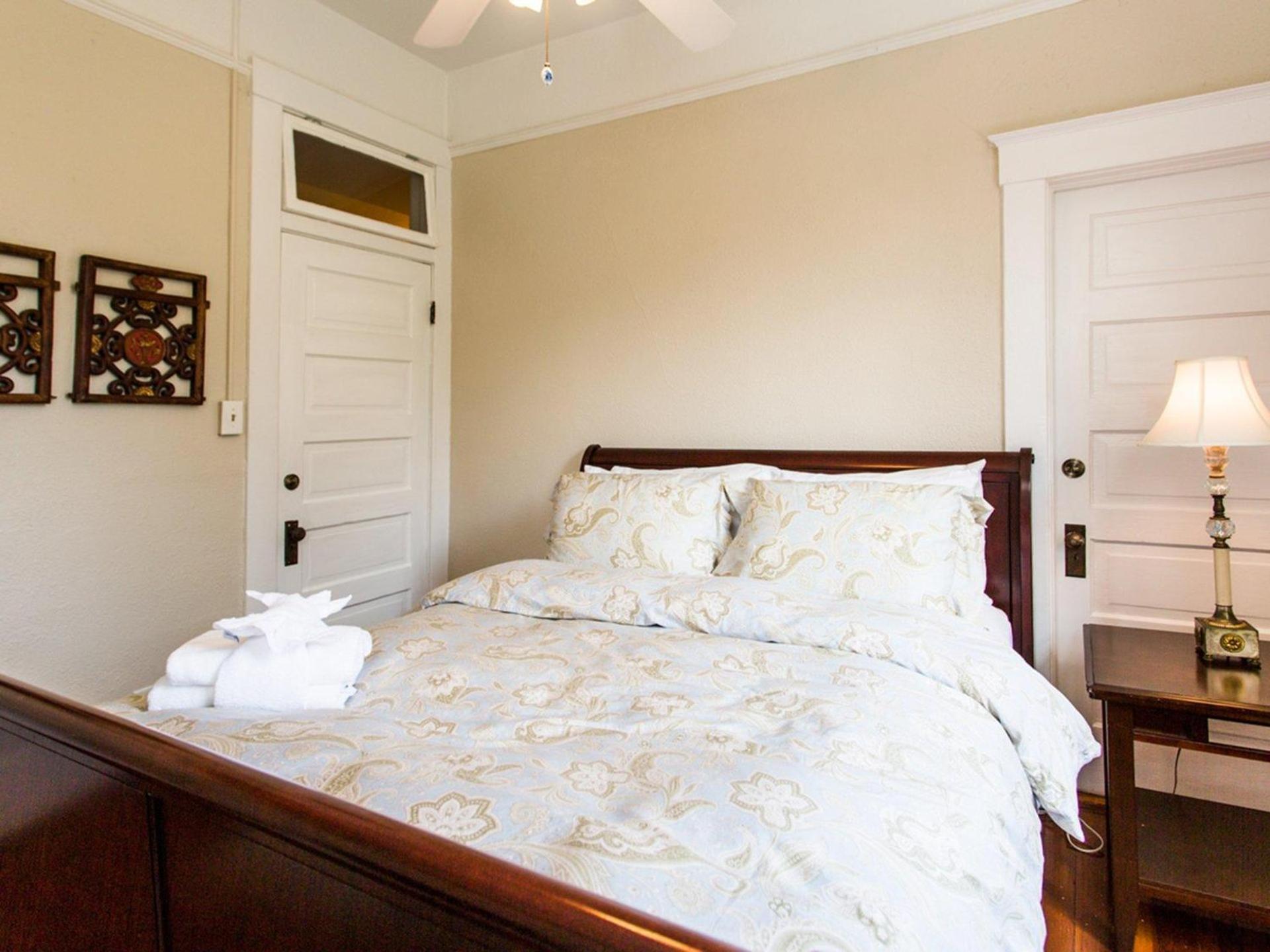 Linda'S On Lincoln Apartment Savannah Bagian luar foto